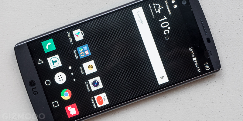 Illustration for article titled LG's V10 Smartphone Is One Big Handful of Weird, But I Kind Of Love It